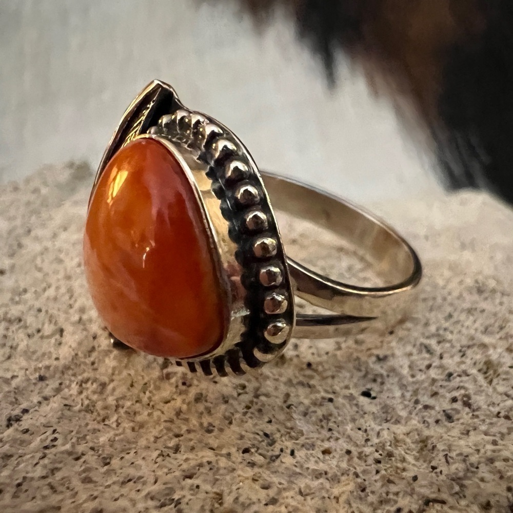 ❤️ Spiny Oyster Navajo Decorative Feather Sterling Silver Ring Size 8.75 - 7.5G - Picture 4 of 14